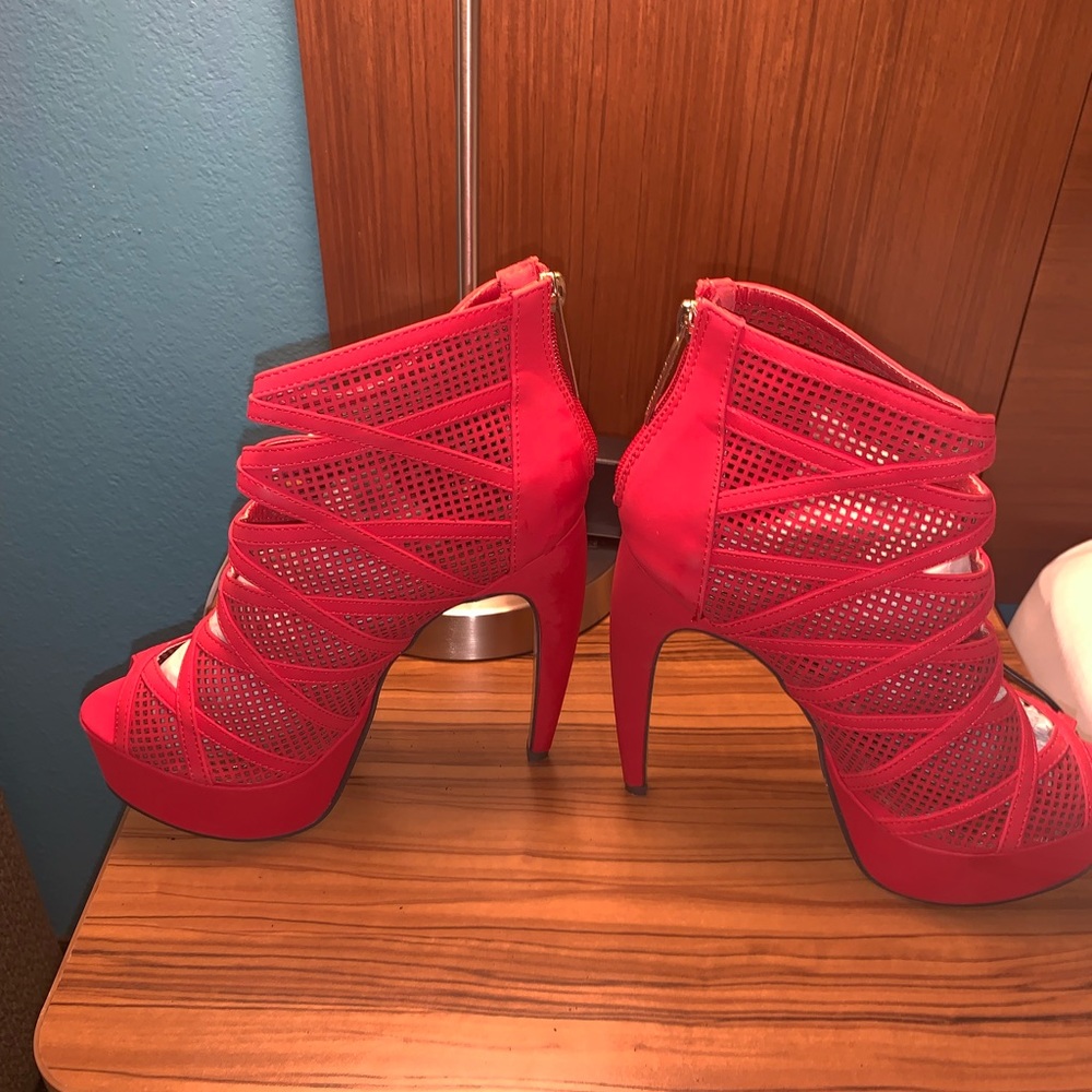 Red Heels - Picture 2 of 4